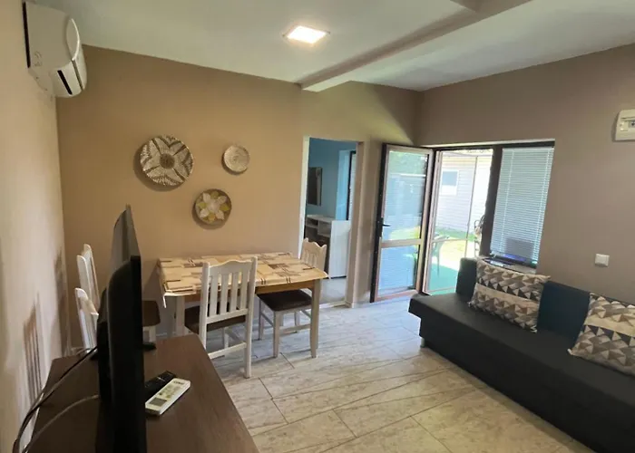 キャンプ場 Lux *